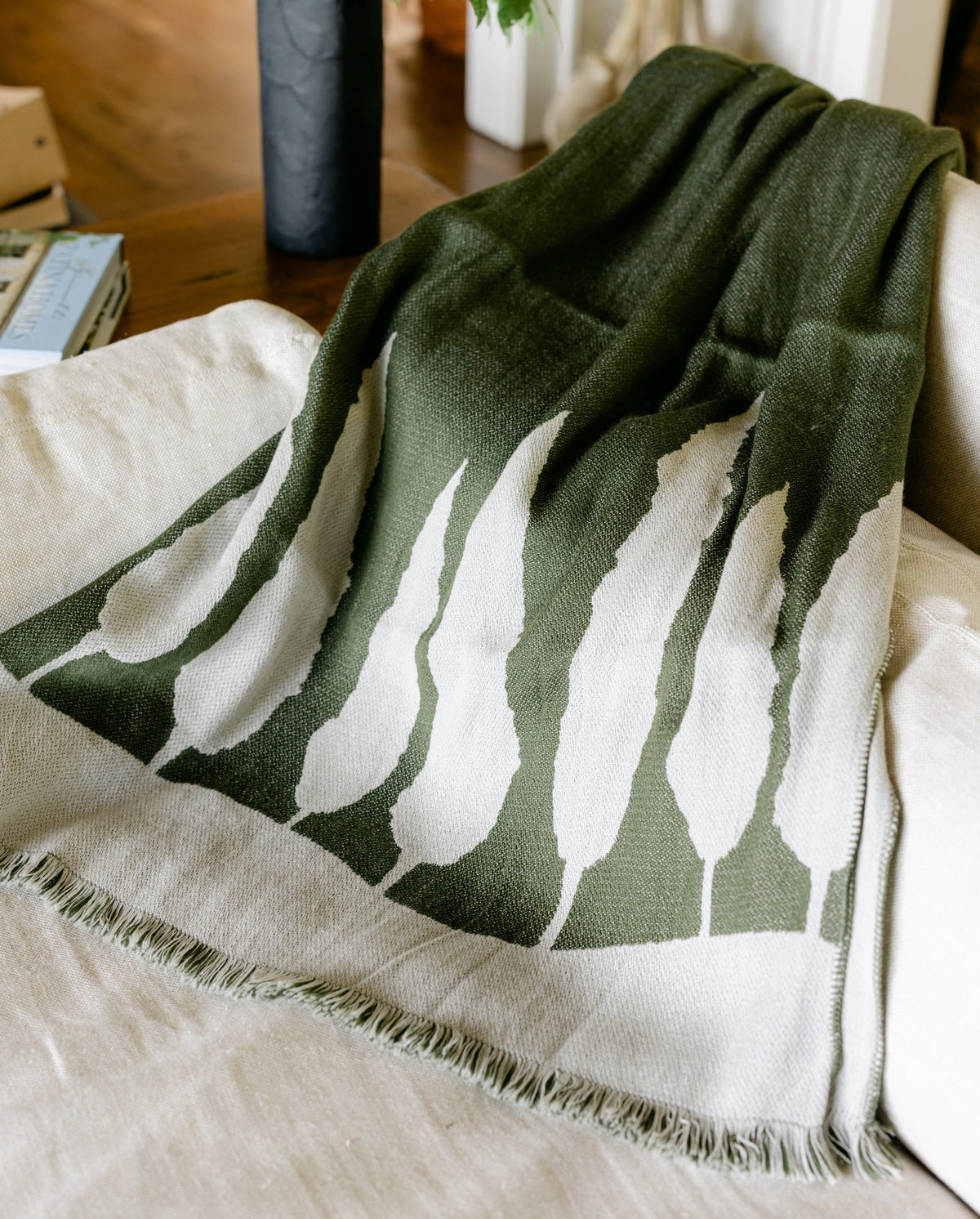 TOSCANA HILLS THROW