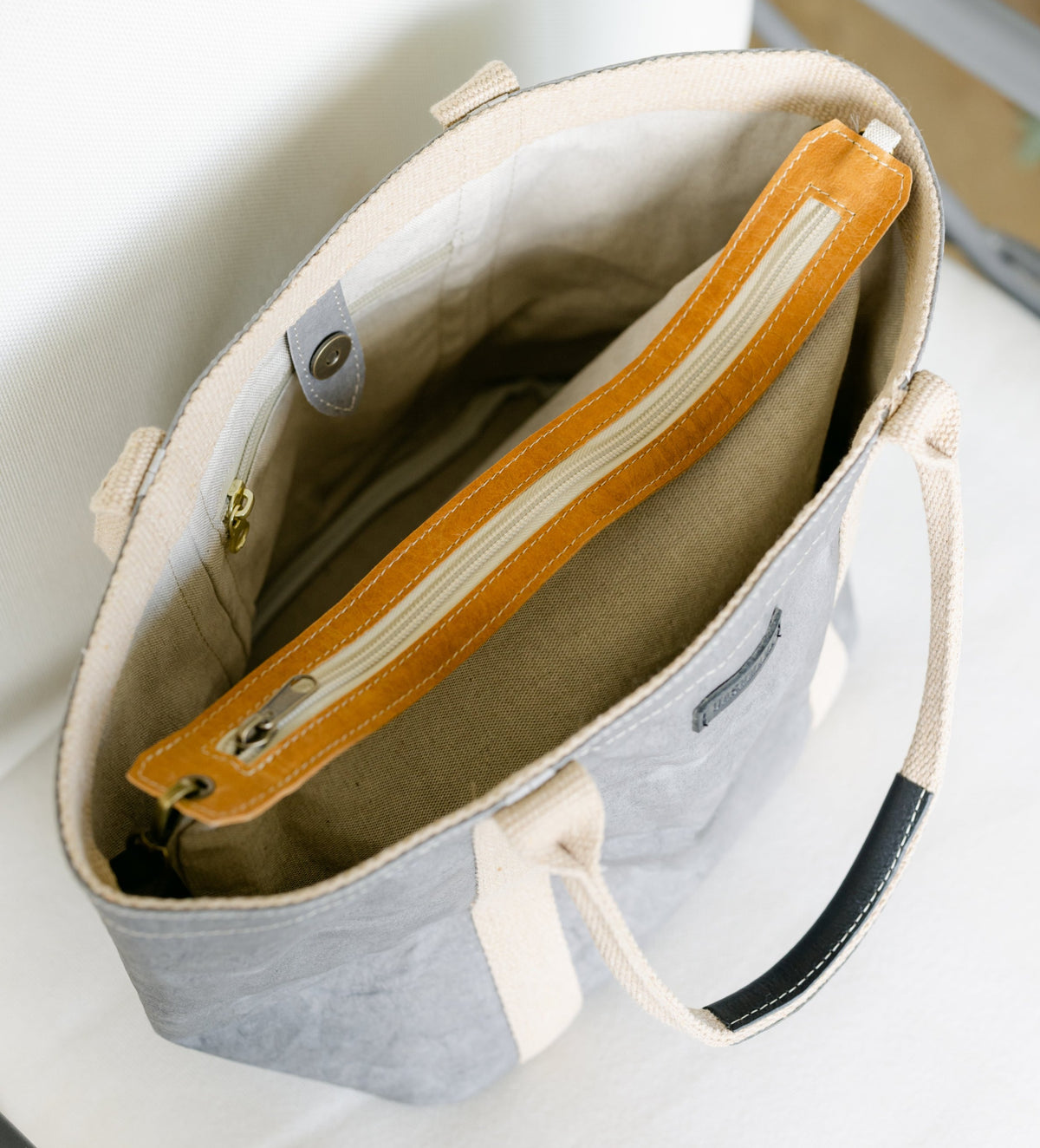 HOBO MOON BAG