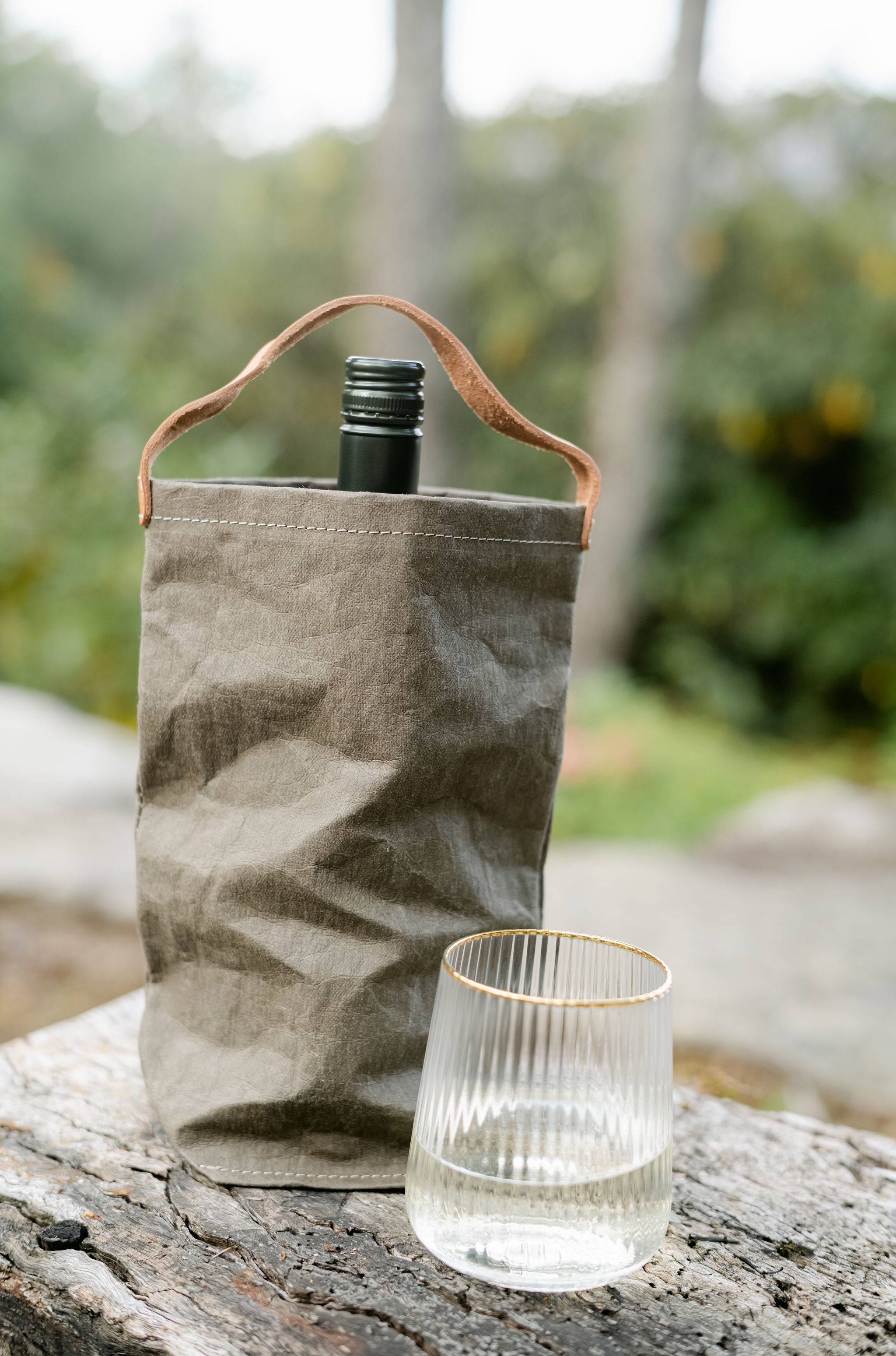 WINE BAG CARRYING TOTE