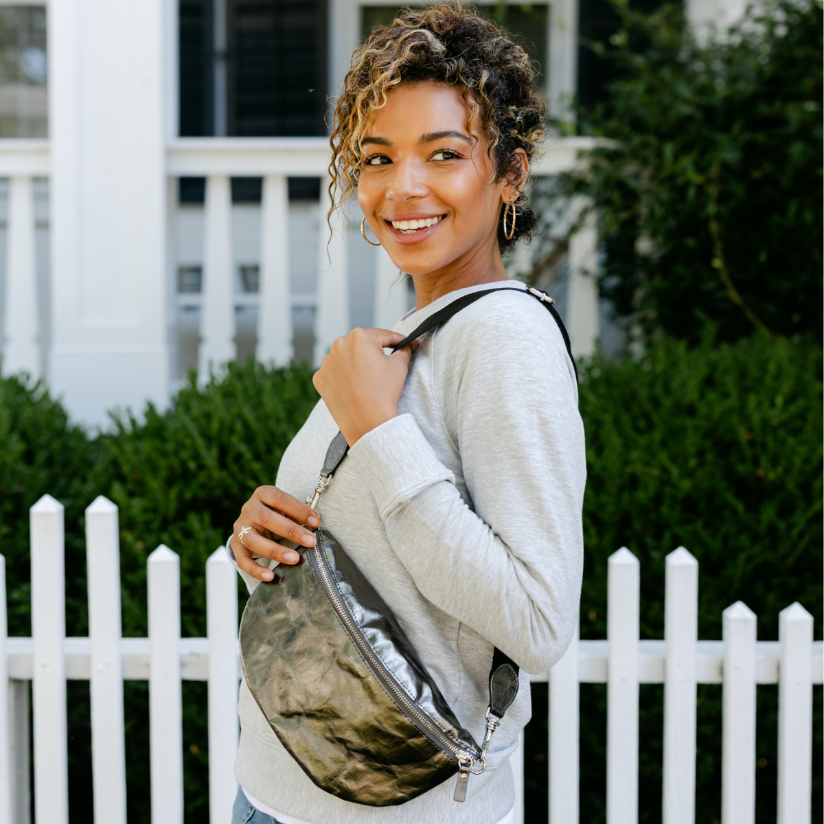 SLING BODY BAG