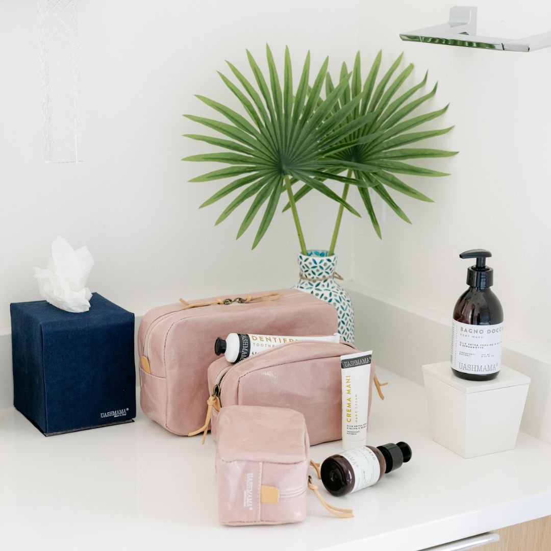 COSMETIC BAG GLOSSY