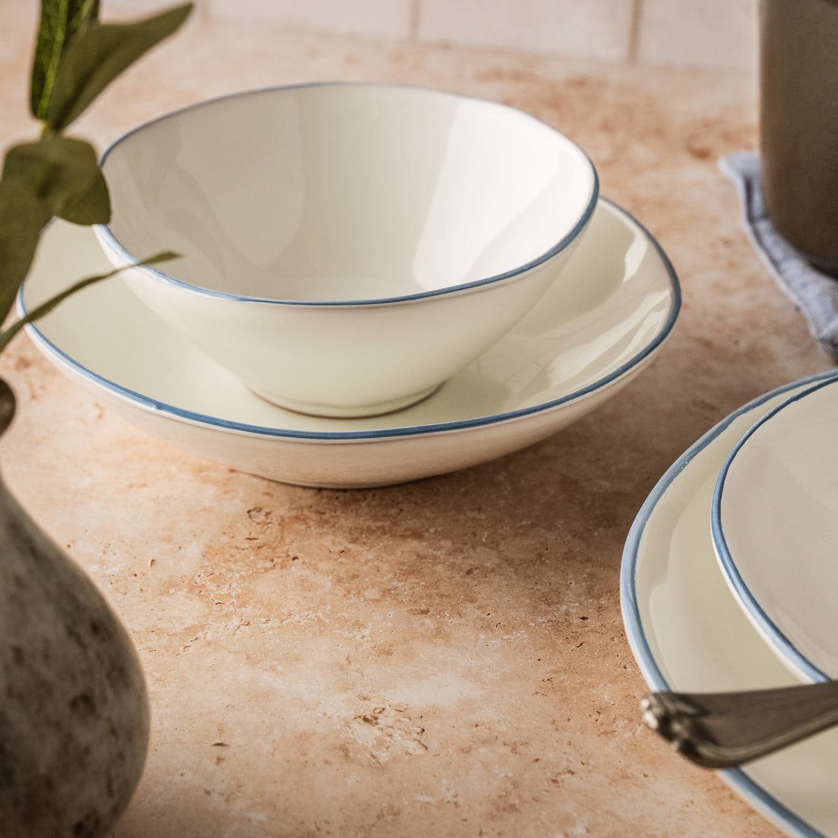 FLORENTINE BLUE RIM CEREAL BOWL