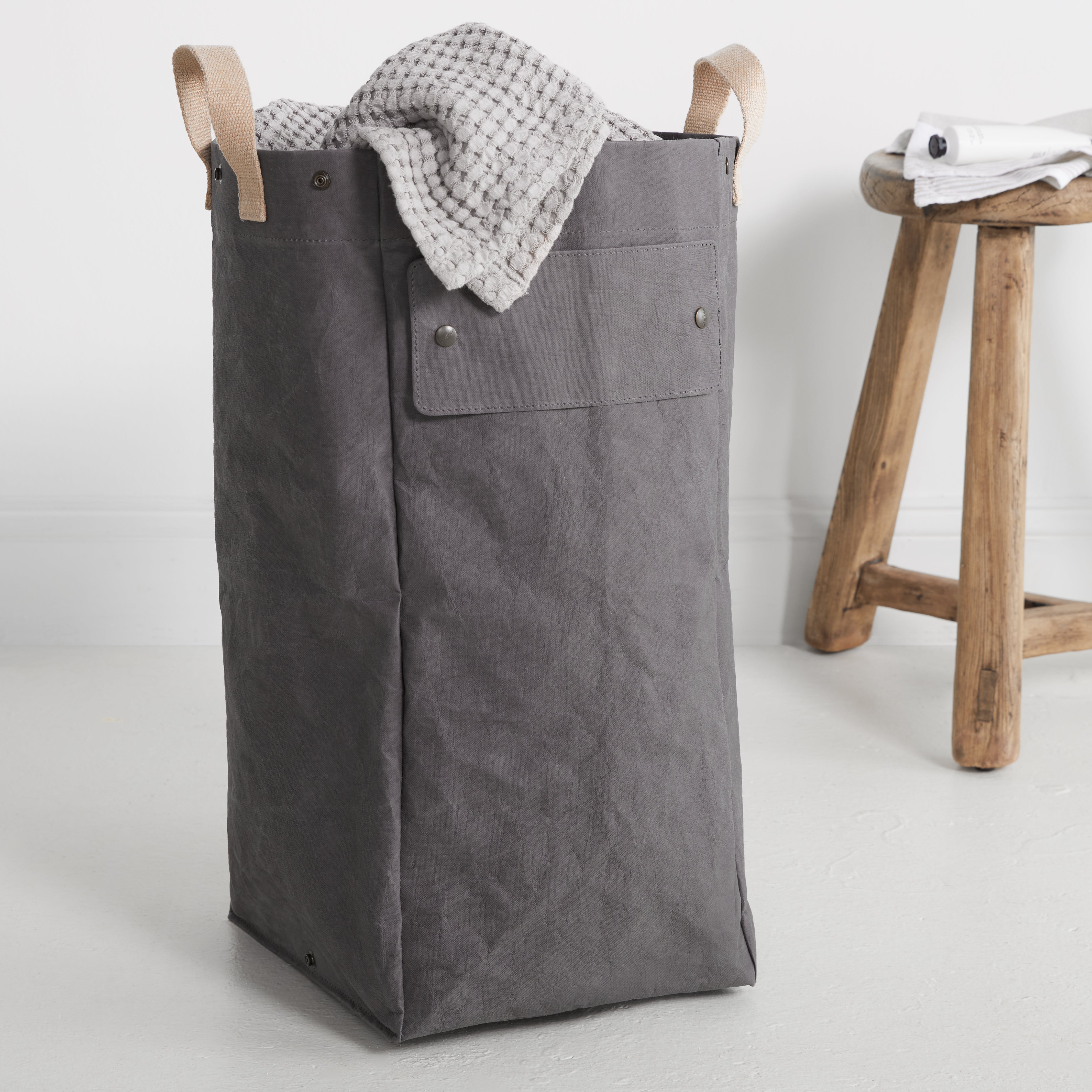 LAUNDRY BAG HAMPER