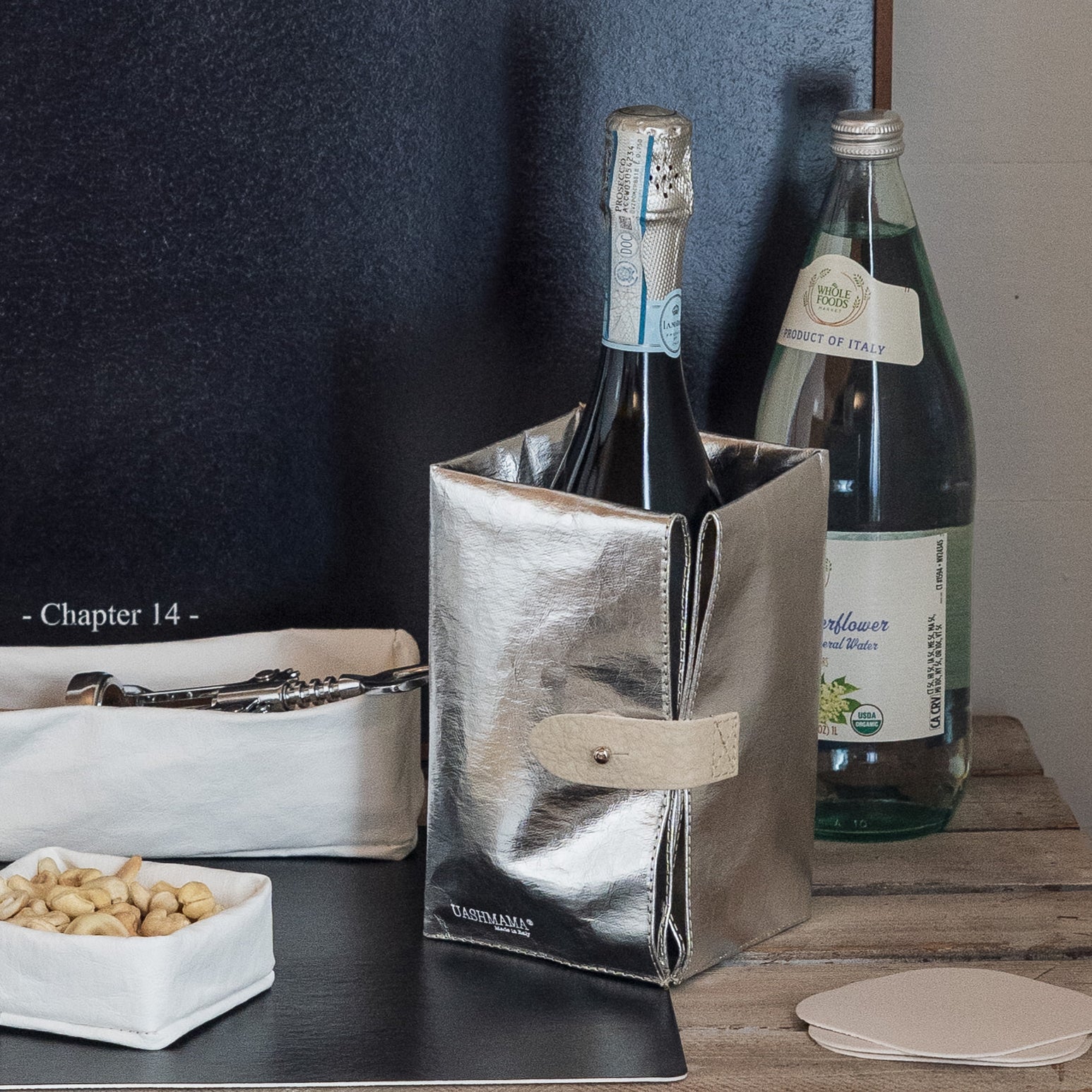 ICE-CUBE BEVERAGE CHILLER
