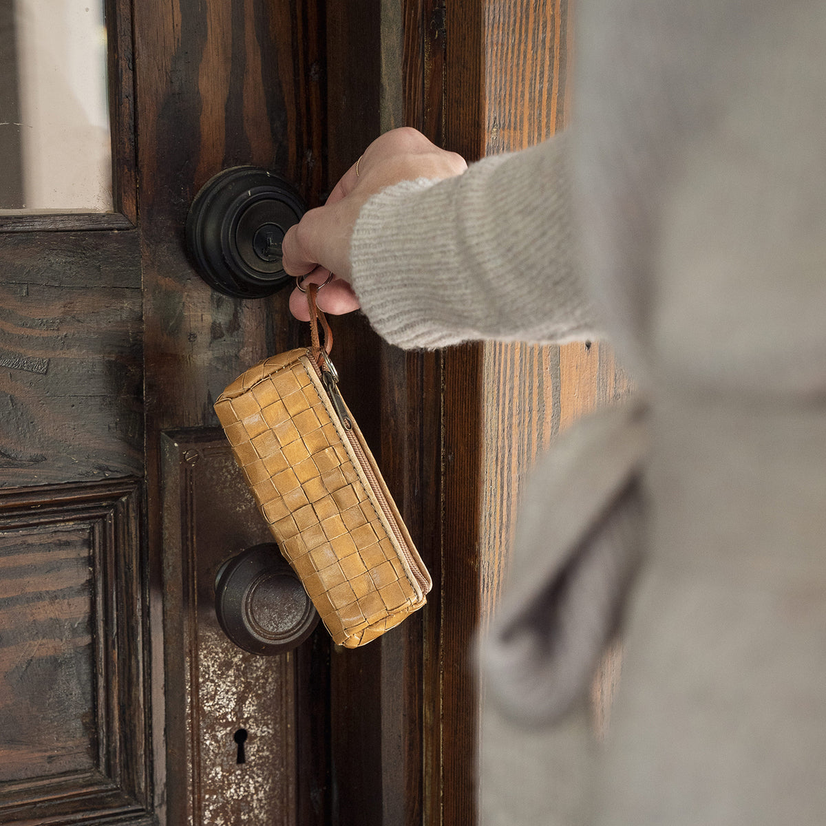 KEY HOLDER
