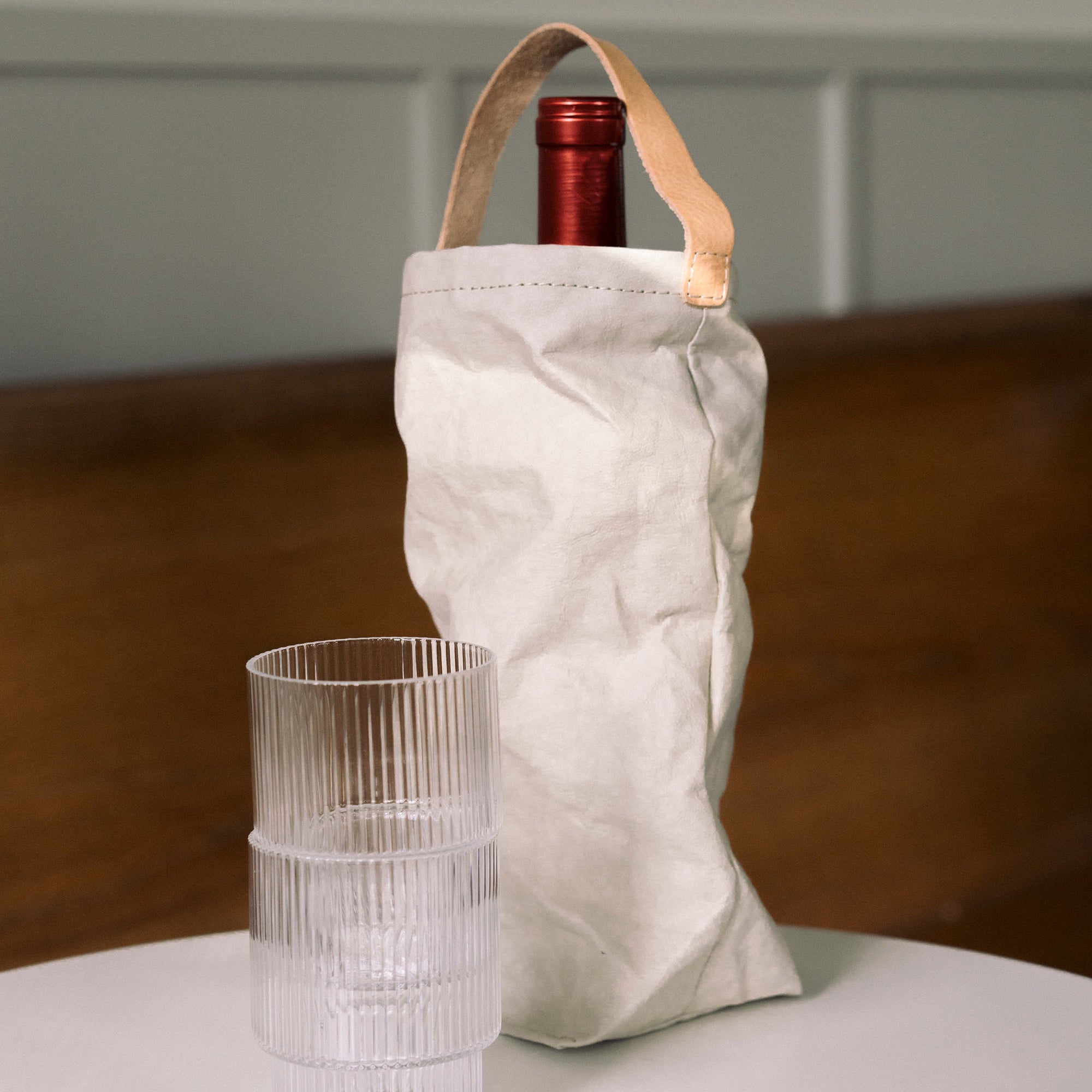 WINE BAG CARRYING TOTE