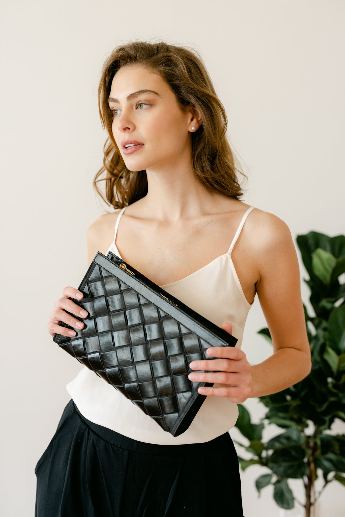 OLIMPIA CROSSBODY BAG
