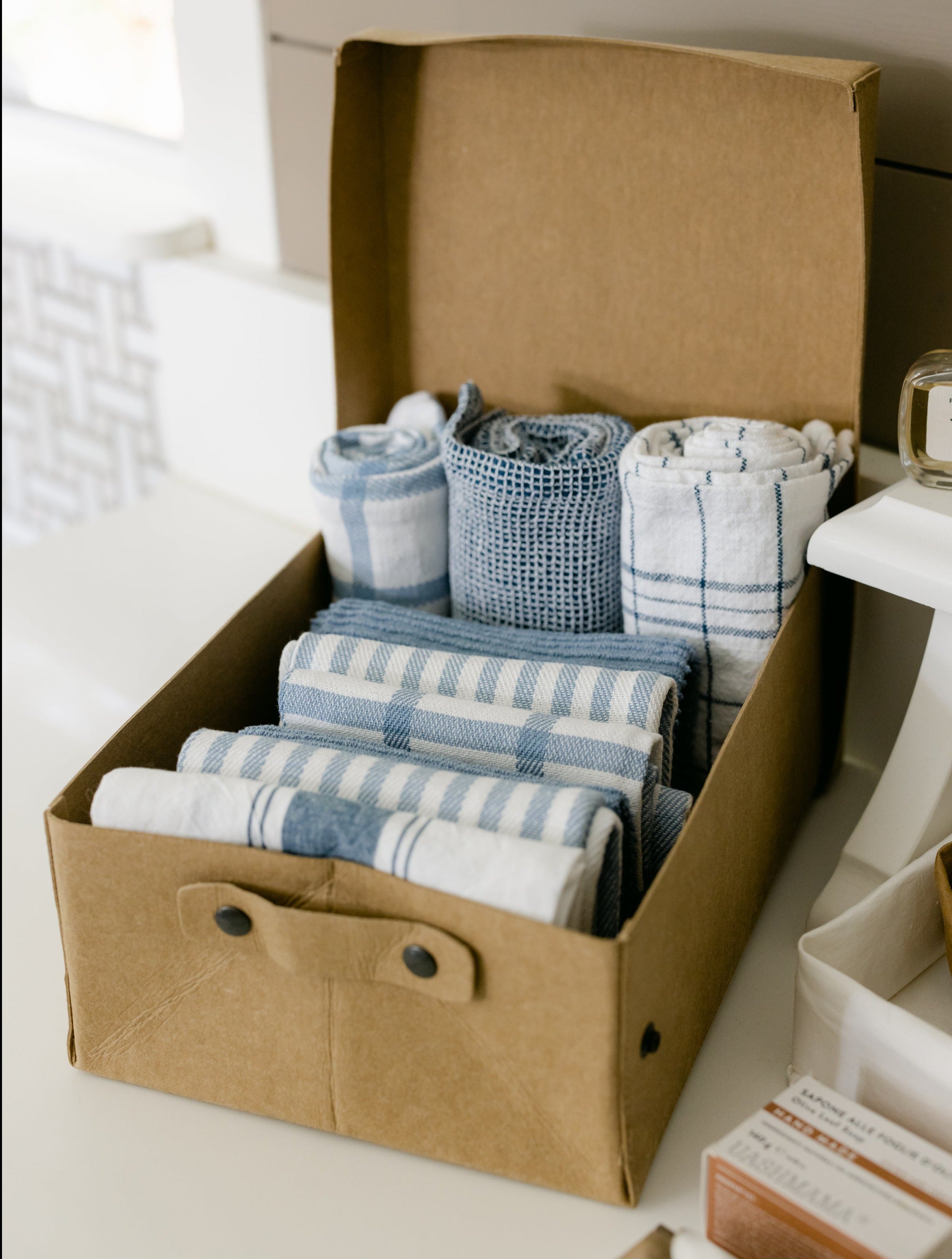 EASY BOX STORAGE CONTAINERS