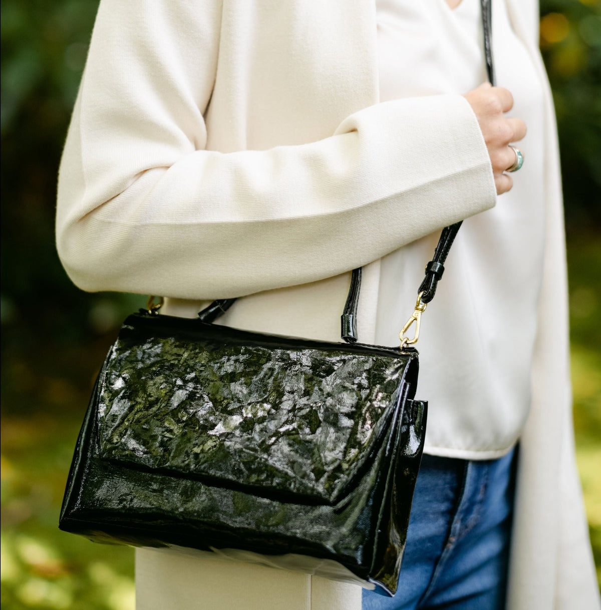 #color_glossy black