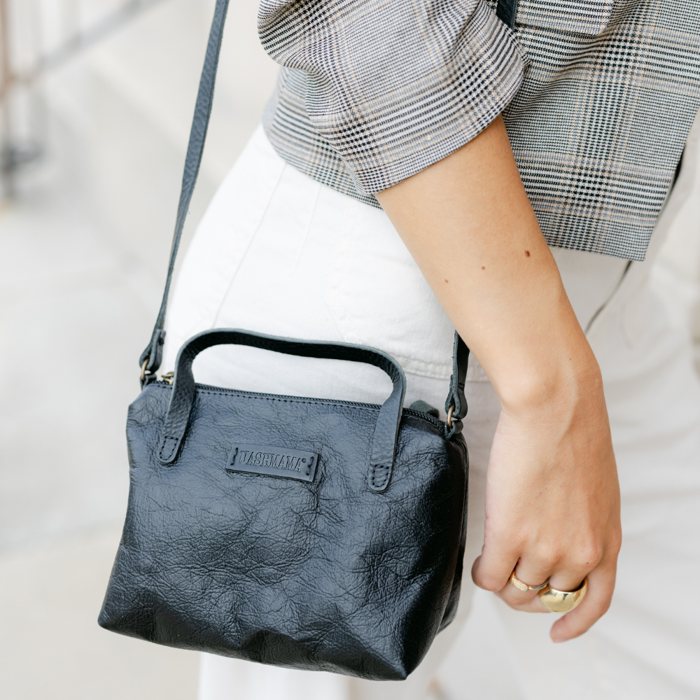 Uashmama Small Zipper Crossbody Purse/Clutch/Handbag Uashmama Small Zipper Crossbody Purse/Clutch/Handbag