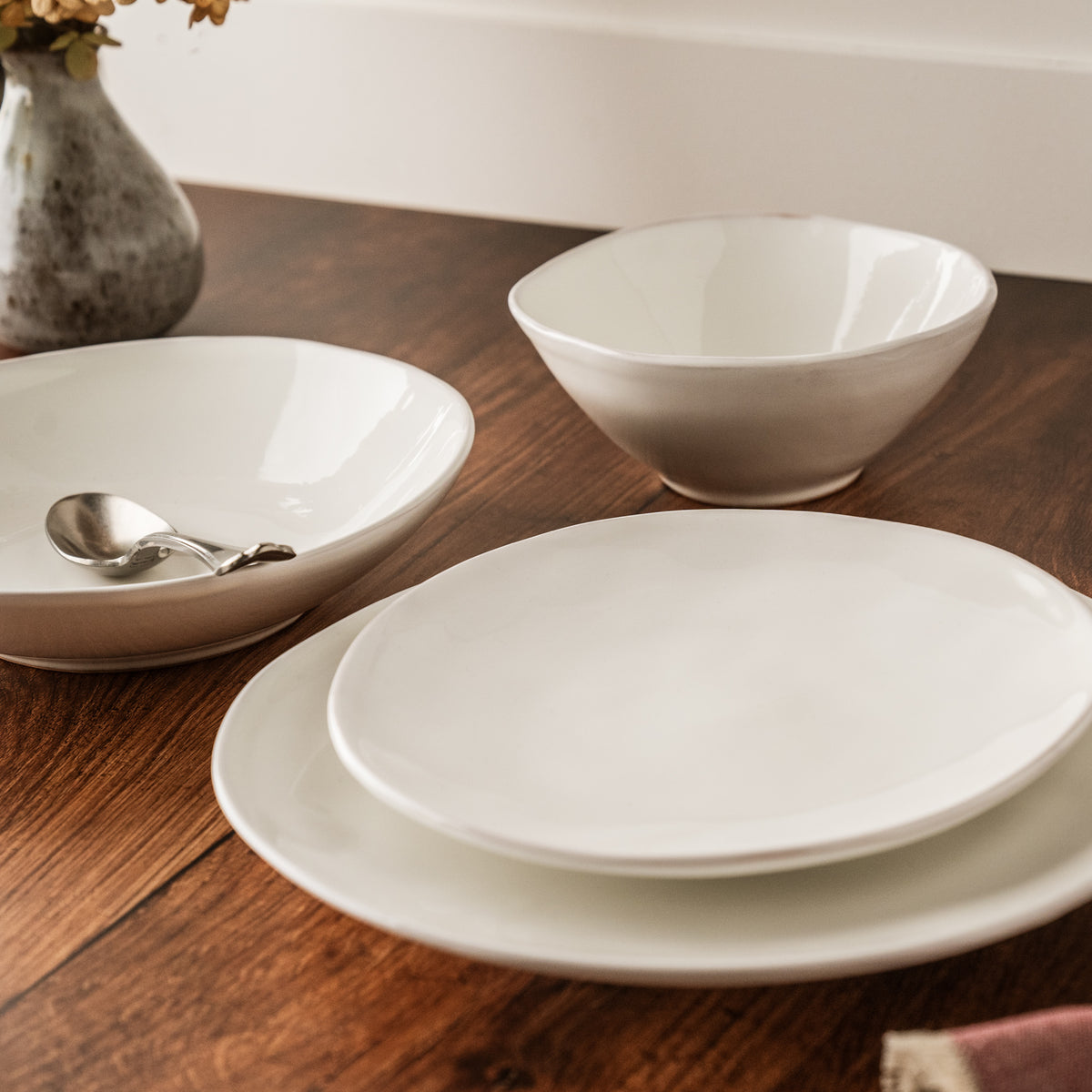 FLORENTINE WHITE DINNERWARE SET
