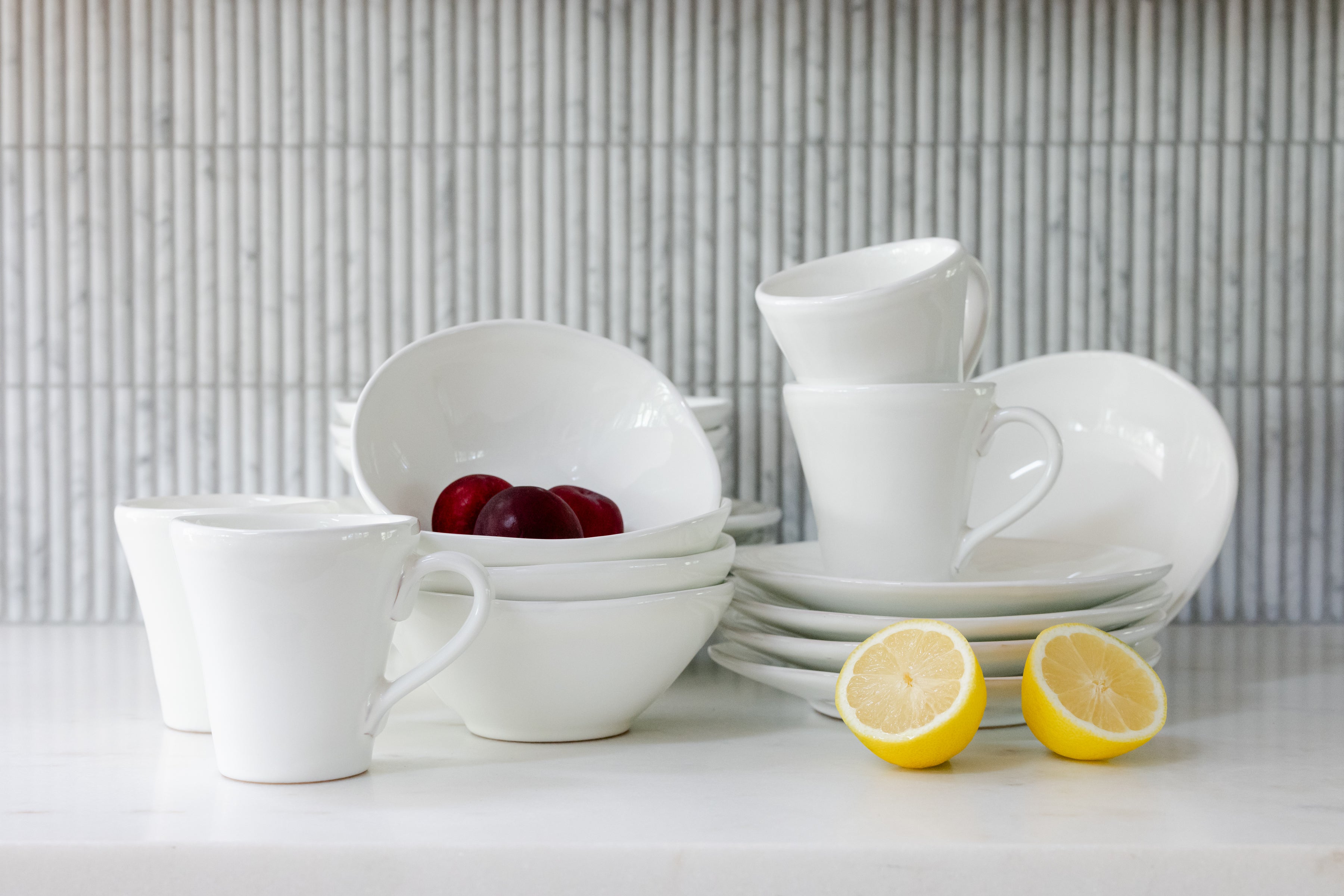 FLORENTINE WHITE COFFEE MUG