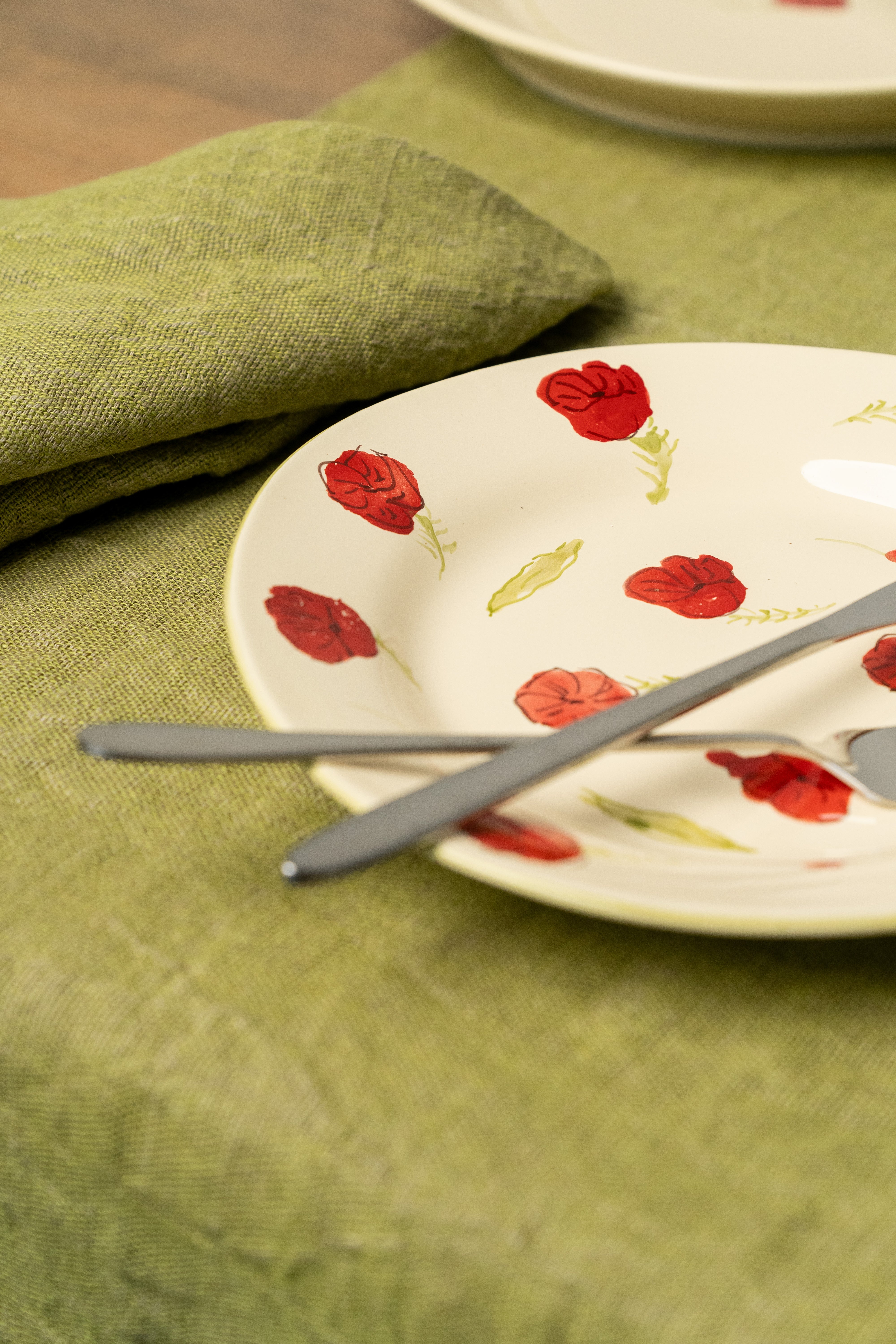 POPPY CERAMIC DESSERT PLATE