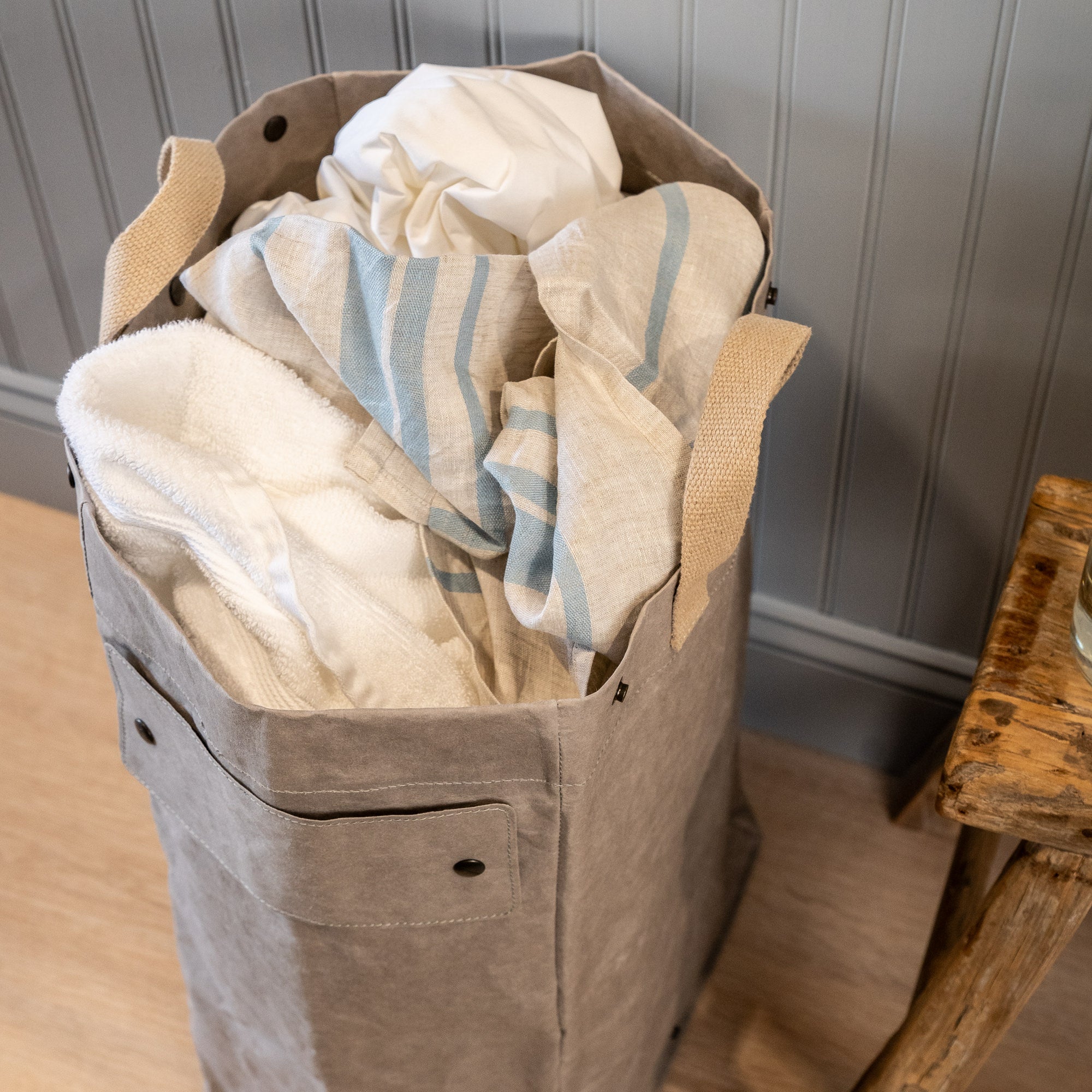 LAUNDRY BAG HAMPER