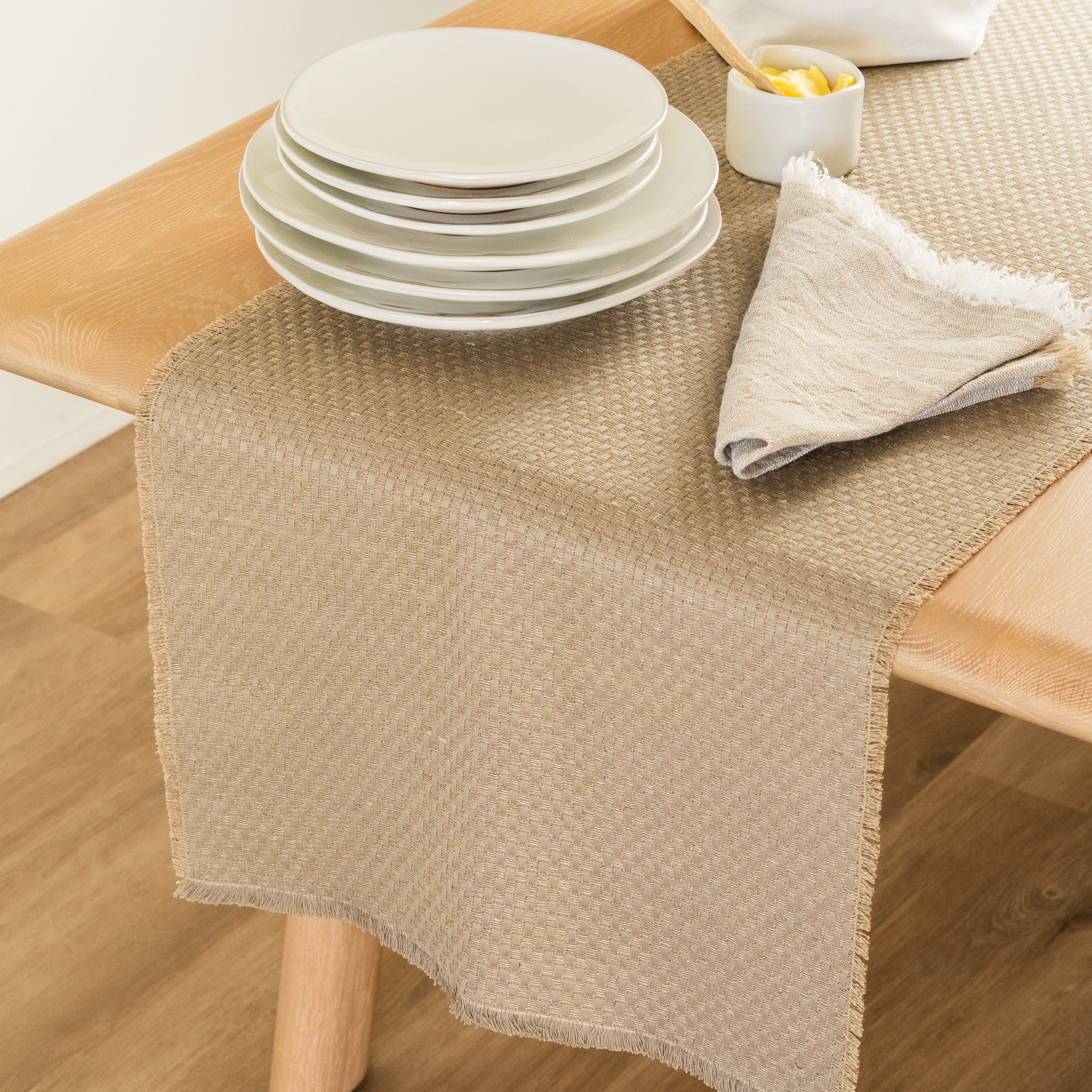 UMBRIA TABLE RUNNER