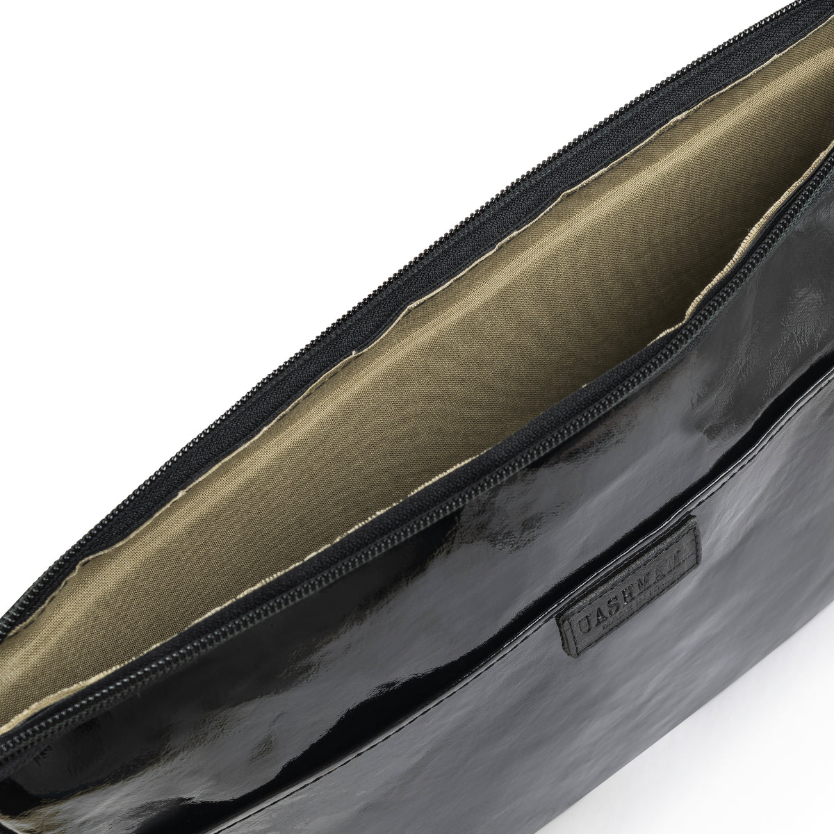 #color_glossy black