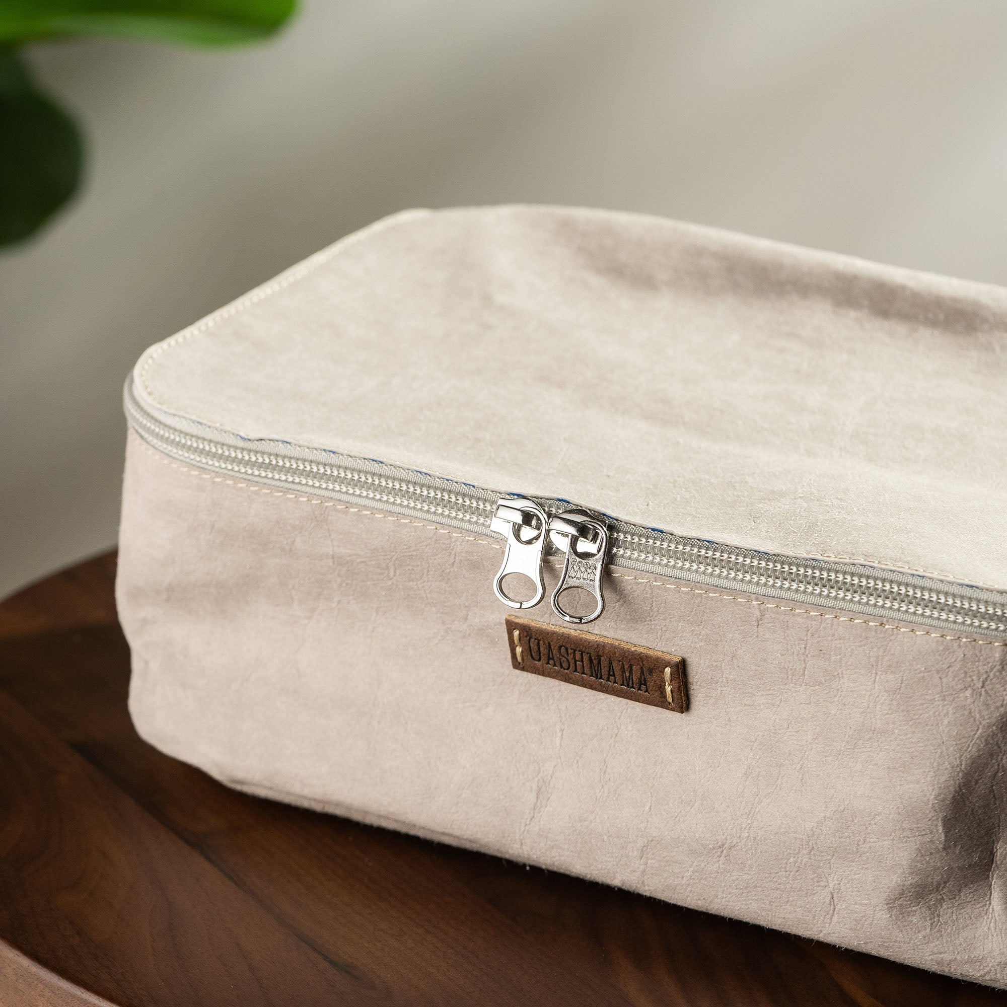 LIPARI TOILETRY CASE